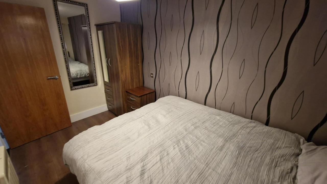 Two Bedroom Apartment, Birmingham City Centre B1 Екстер'єр фото