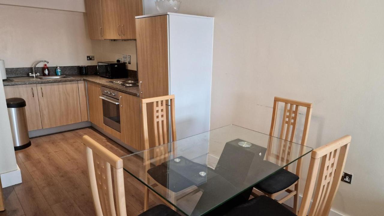 Two Bedroom Apartment, Birmingham City Centre B1 Екстер'єр фото